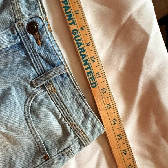 Divided Denim Cutoff Shorts - Picture 5 of 8